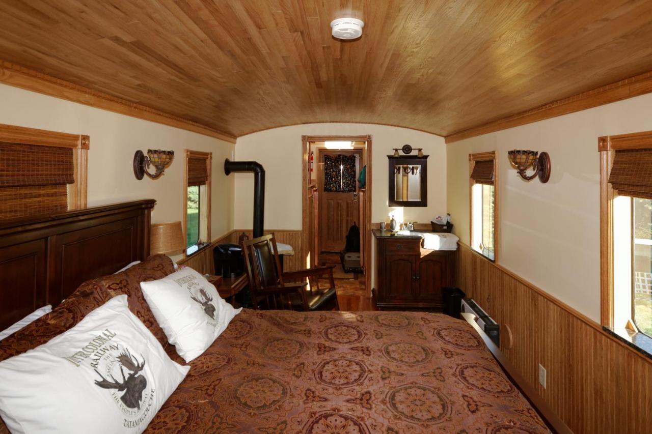 Clearview Station & Caboose B&B Creemore Εξωτερικό φωτογραφία