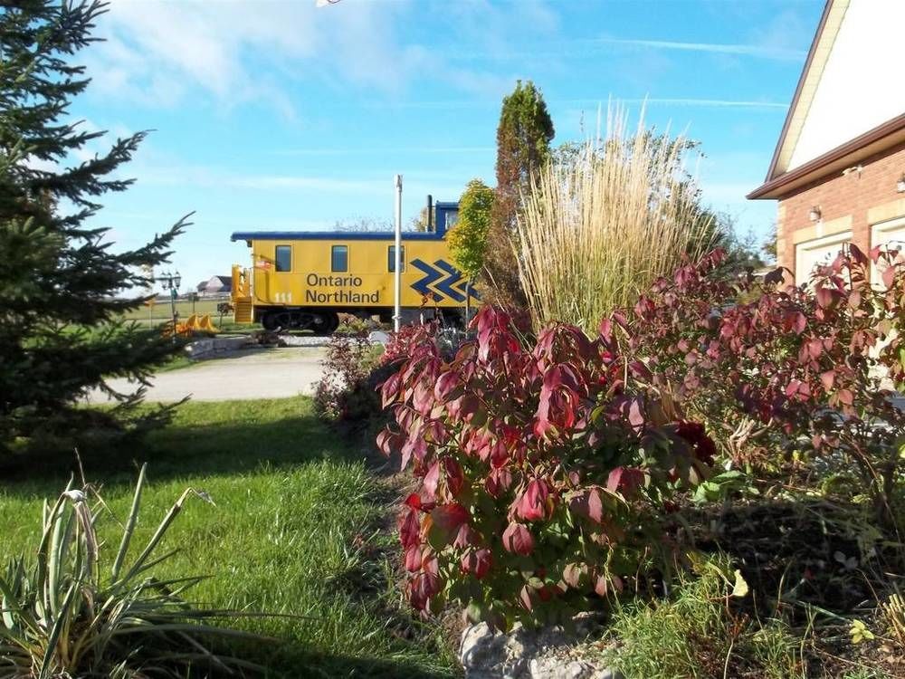 Clearview Station & Caboose B&B Creemore Εξωτερικό φωτογραφία